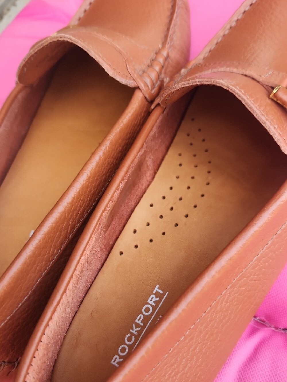 ✨️Rockport Brown Leather Moccasin Loafers with Gold Hardware - Picture 13 of 17
